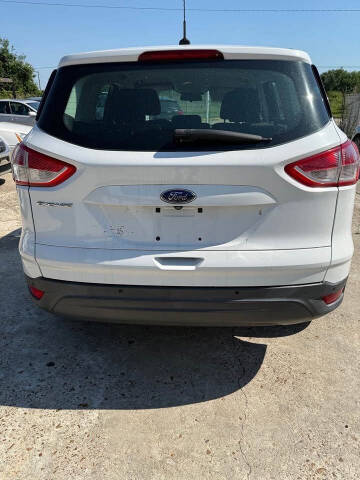 2016 Ford Escape S