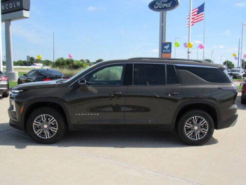 2024 Chevrolet Traverse LT