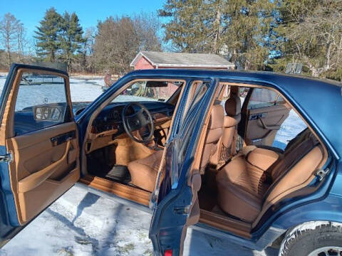 1983 Mercedes-Benz 300-Class