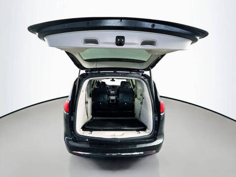 2019 Chrysler Pacifica Touring L