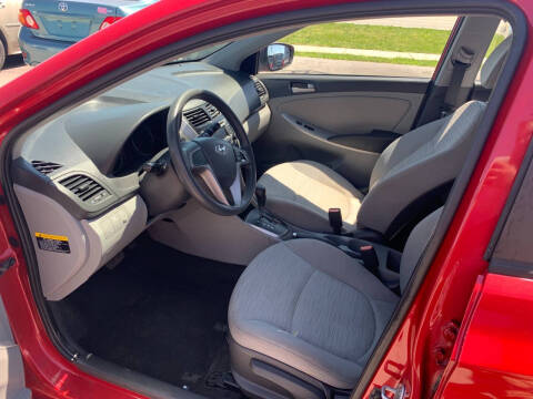 2016 Hyundai Accent SE