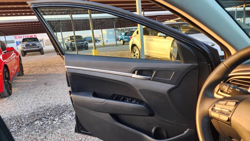 2020 Hyundai Elantra