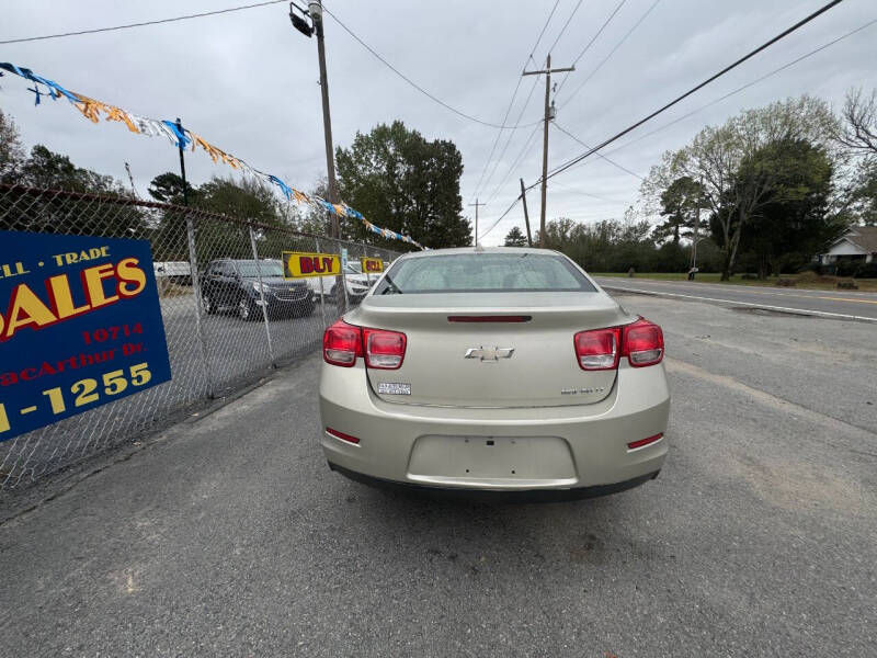 2014 Chevrolet Malibu 2LT photo 13