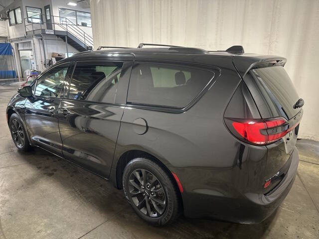 2021 Chrysler Pacifica Touring L