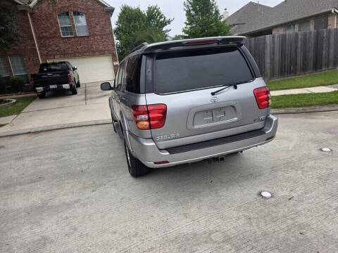 2004 Toyota Sequoia SR5