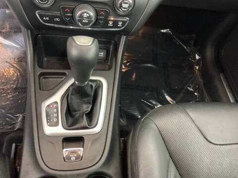 2017 Jeep Cherokee Overland