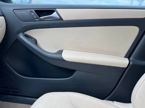 2011 Volkswagen Jetta SE