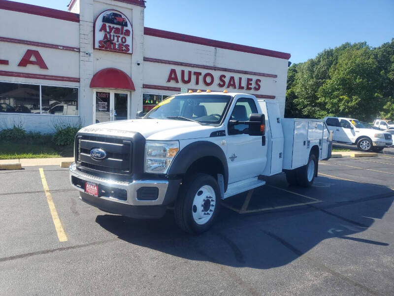 2012 Ford F550 null photo 3