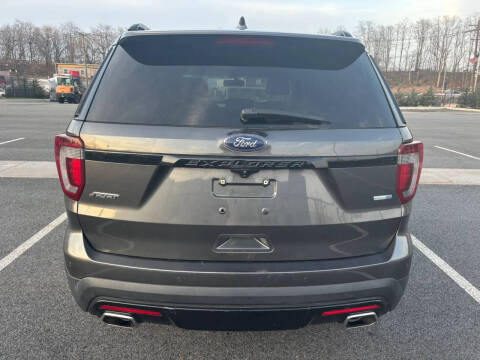 2016 Ford Explorer Sport