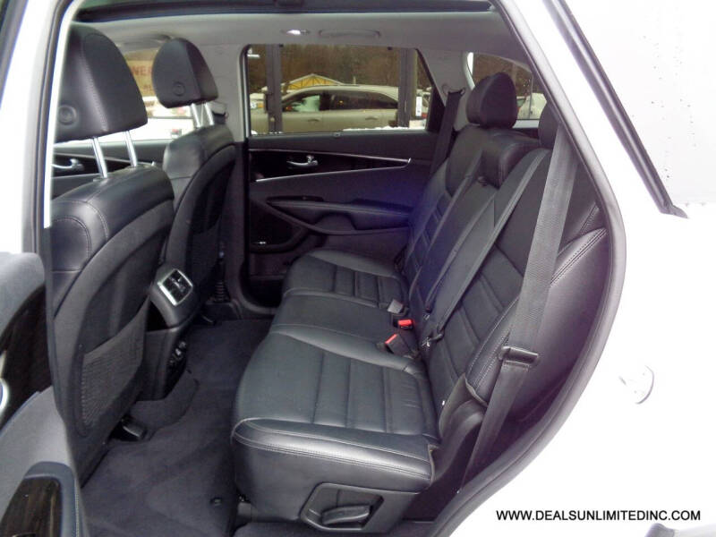 2019 Kia Sorento EX V6