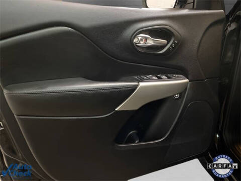 2017 Jeep Cherokee Overland