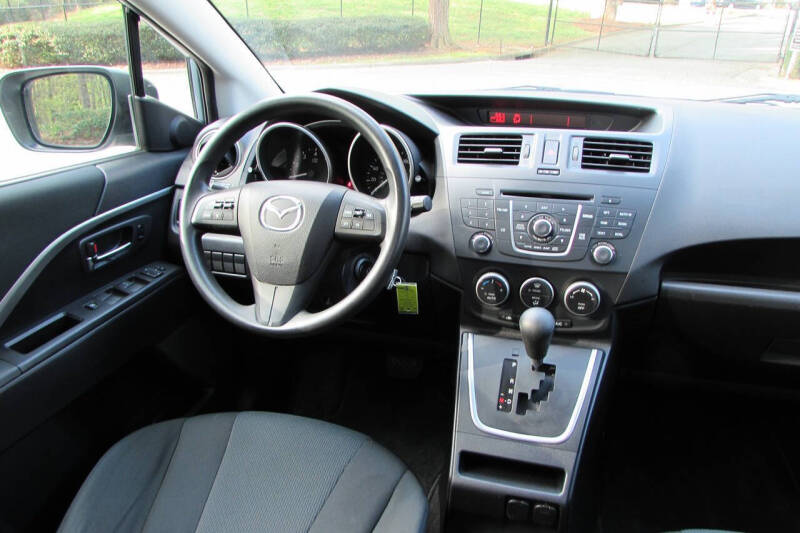 2013 Mazda MAZDA5 Sport