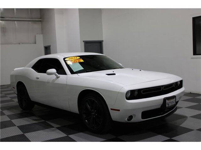 2021 Dodge Challenger SXT