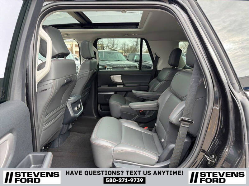 2025 Ford Expedition Active