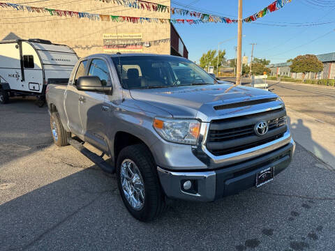 2015 Toyota Tundra SR5