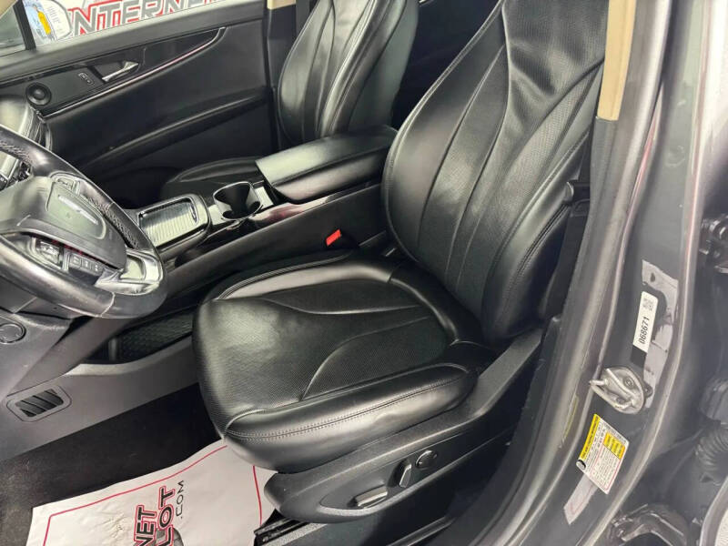 2021 Lincoln Nautilus Reserve