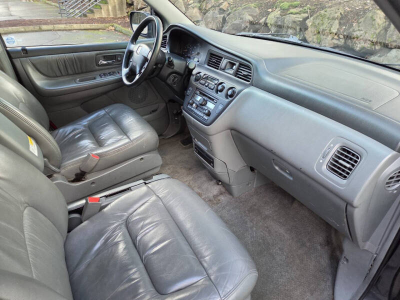 2004 Honda Odyssey EX-L w/DVD