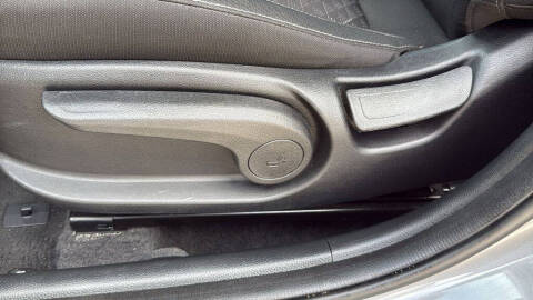 2022 Kia Rio 5-Door S