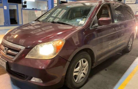 2007 Honda Odyssey for sale at CLEAR CHOICE AUTOMOTIVE in Milwaukie OR