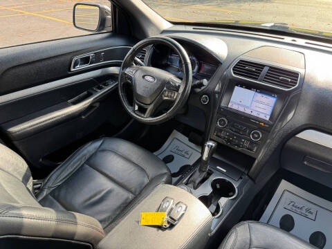 2017 Ford Explorer XLT