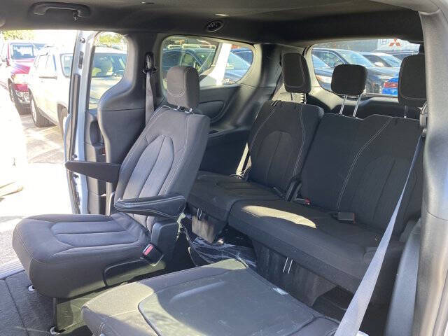 2023 Chrysler Pacifica Touring