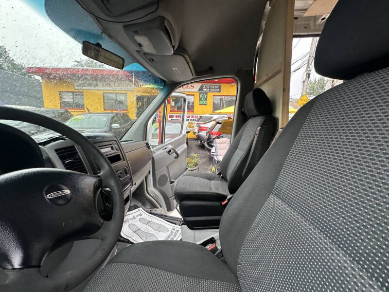 2011 Freightliner Sprinter 2500