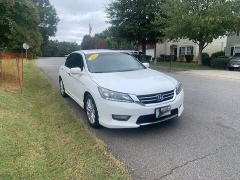 2013 Honda Accord for sale at Road Rive in Charlotte NC