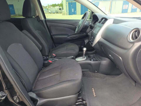 2015 Nissan Versa 1.6 S