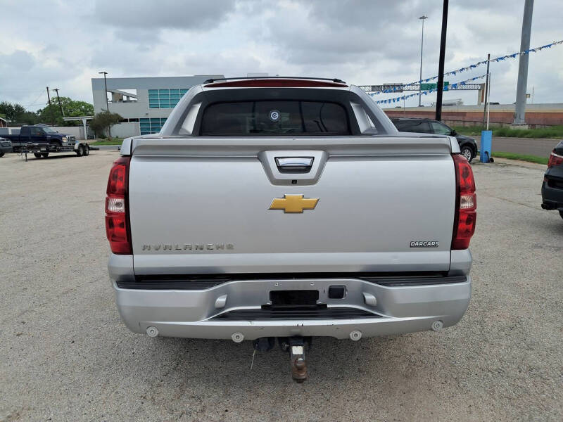2013 Chevrolet Avalanche LS Black Diamond
