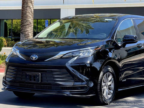2021 Toyota Sienna LE 8-Passenger
