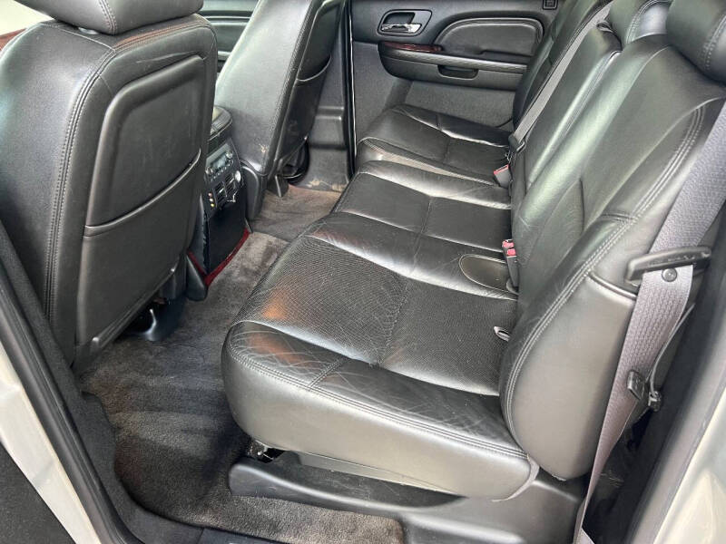 2011 Cadillac Escalade EXT Premium