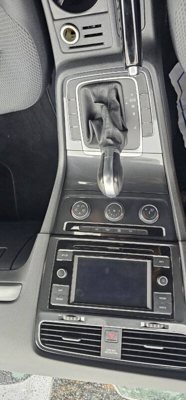 2018 Volkswagen Golf TSI S