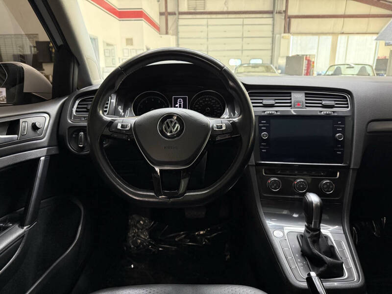 2018 Volkswagen Golf