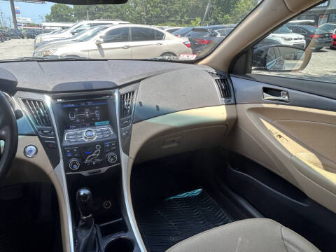 2013 Hyundai Sonata Hybrid