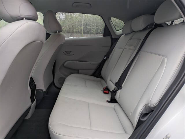 2025 Hyundai Kona SEL