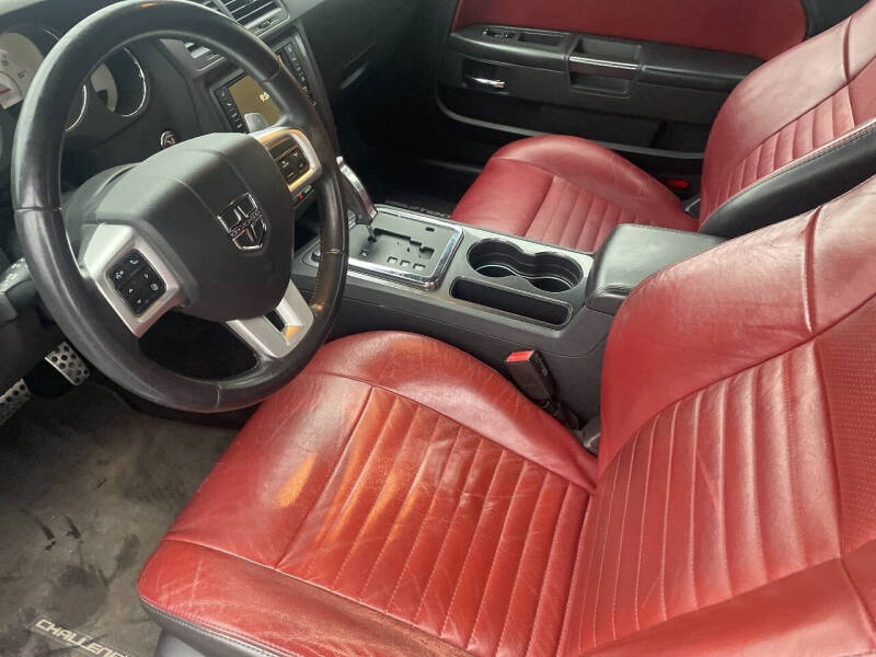 2013 Dodge Challenger SXT