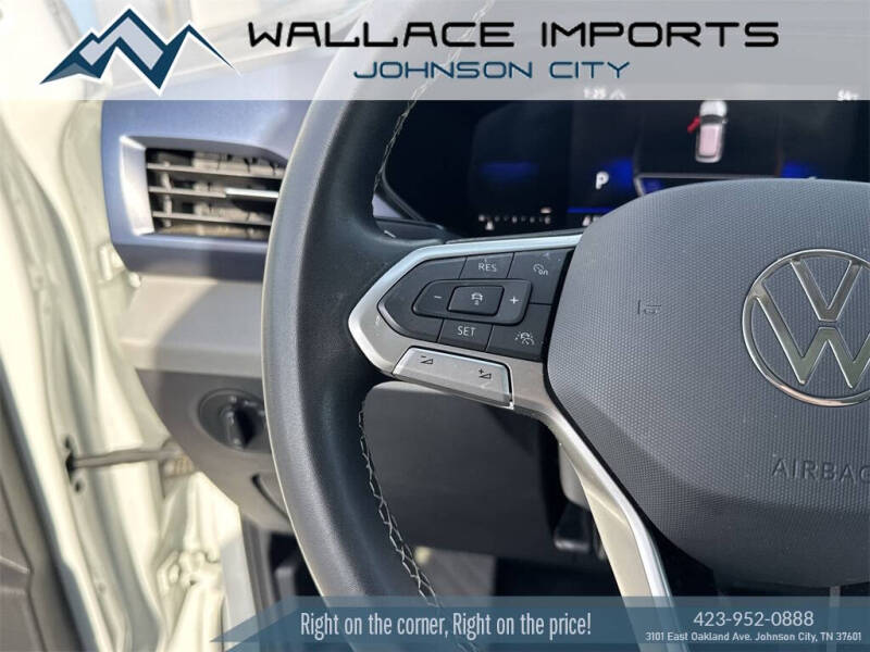 2022 Volkswagen Taos SE 4Motion