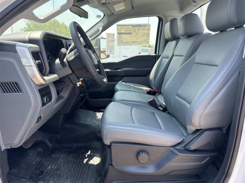 2025 Ford F-350 Super Duty XL