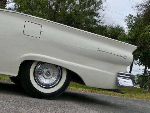 1957 Ford Fairlane