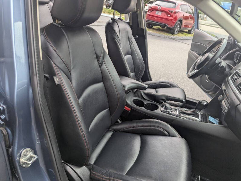 2015 Mazda MAZDA3 s Touring