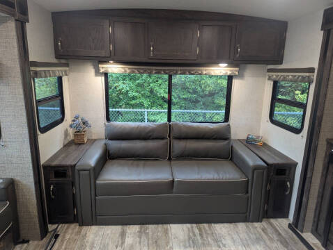2020 Highland Ridge Open Range Lite 291RLS / 33ft