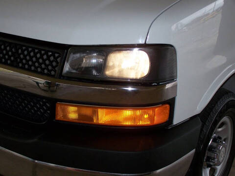 2017 Chevrolet Express LT 2500