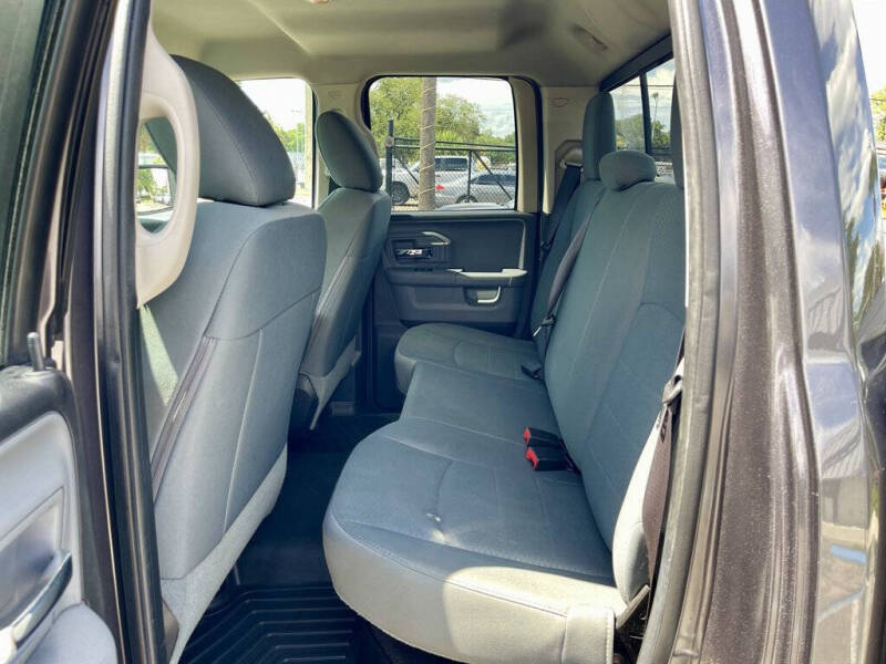 2016 RAM 1500 SLT