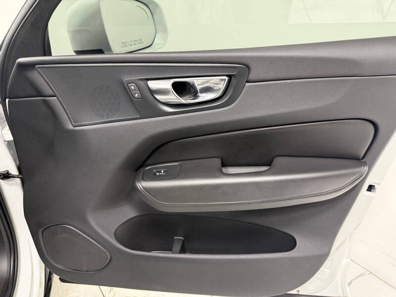 2023 Volvo XC60 B5 Core