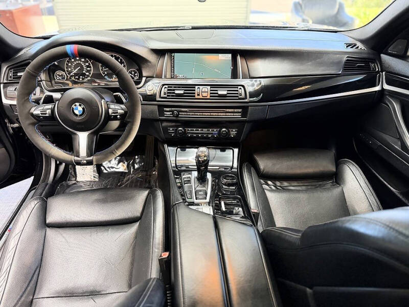 2015 BMW 5 Series 550i