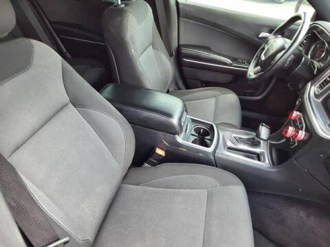 2017 Dodge Charger SE