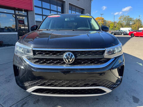 2022 Volkswagen Taos SE 4Motion