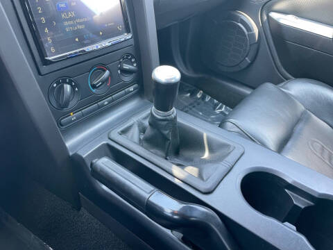 2006 Ford Mustang GT Deluxe