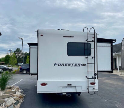 2021 FORESTER LE 2551DSC Class C 2551 DSC