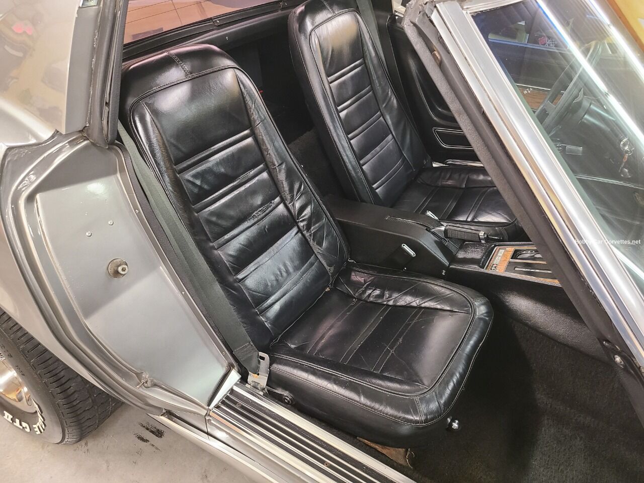 1976 Chevrolet Corvette 4